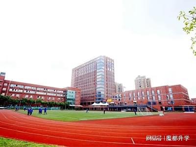 上海学英语的学校有哪些_沈阳有学兽医的学校吗_小榄有学礼品包装设计的学校吗?