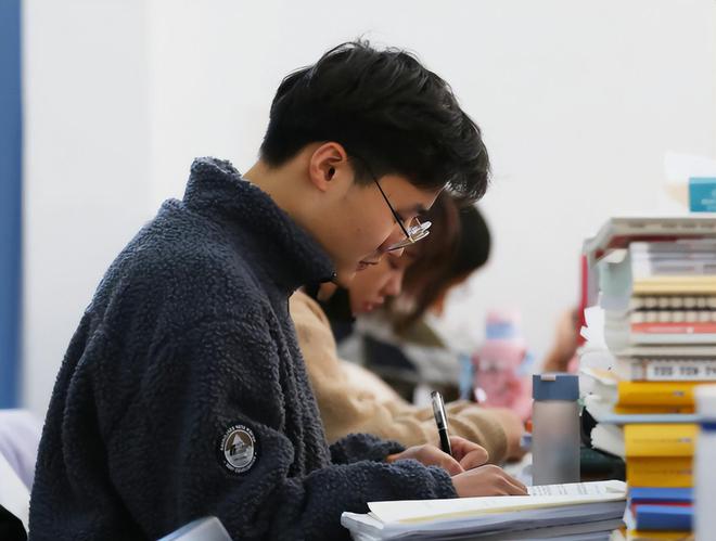 免费学习英语免费学习英语_粽子英语 我和儿子学习原版英语电影的故事_我爱学习的英语