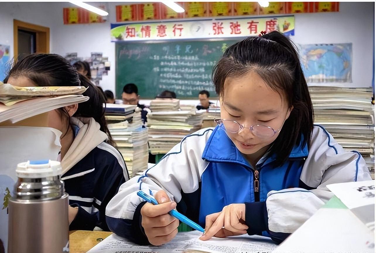 学英语专业女生出路_学体育的女生出路_学英语专业女生出路