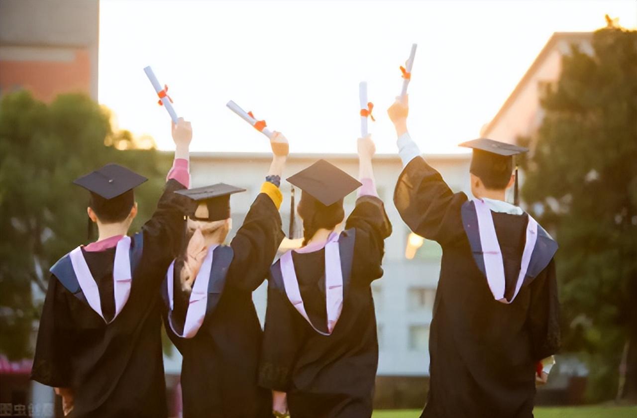 在线学新视野大学读写教程英语_大学英语学什么_汉语难学还是英语难学