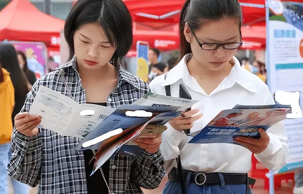 零基础过英语四级_六级英语成绩对考研有影响么