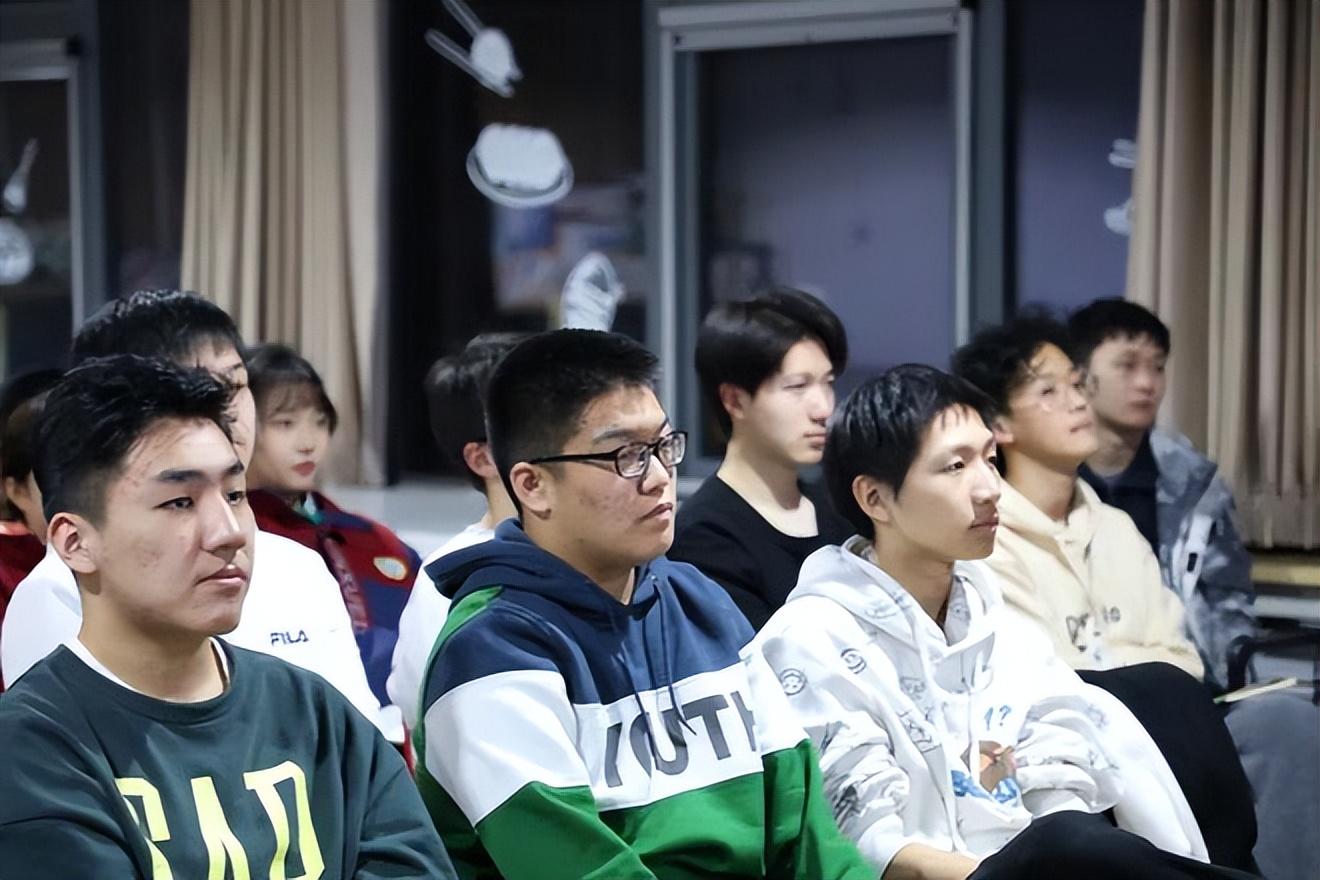 学好西班牙语大有前途_西班牙语好学吗自学可以学会吗_西班牙语和英语哪个好学