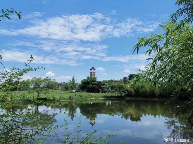 专门学英语的职业学校_职业学校英译_英语专业职业学校