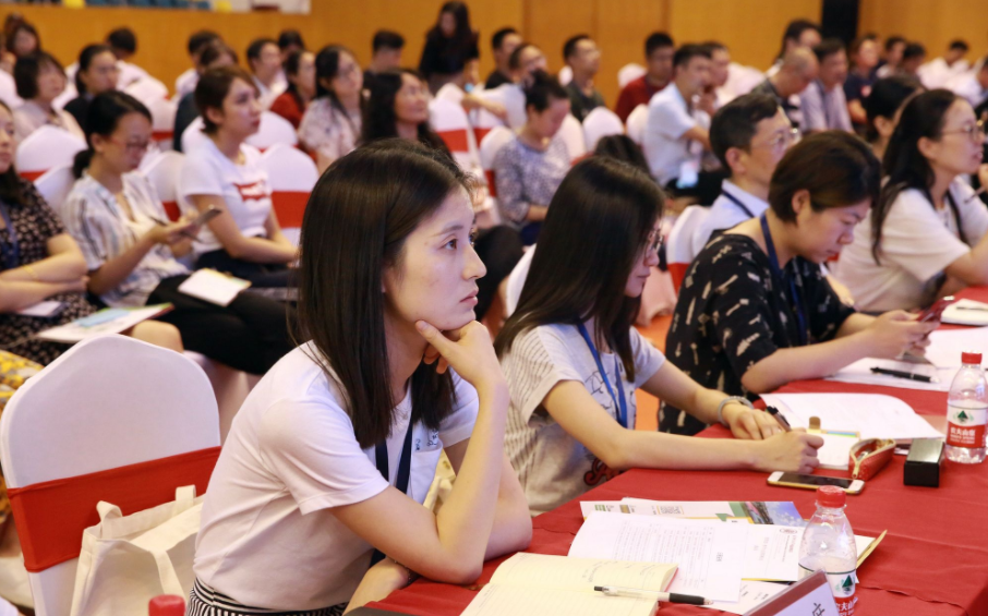 好学商务英语怎么样_好学商务英语好不好_商务英语好学吗