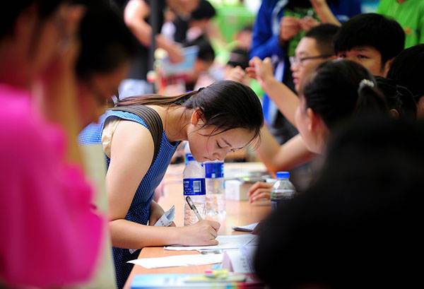 在大学学英语_大学英语学习_英语在大学的重要性