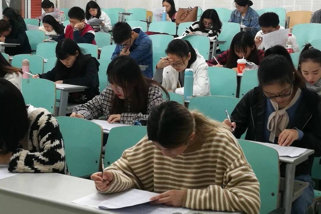 及格英语大学分数是多少_大学英语及格率_大学英语四级多少分及格