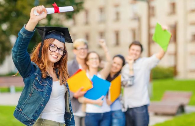 学费英语单词怎么写_英语学费_大学学费英语