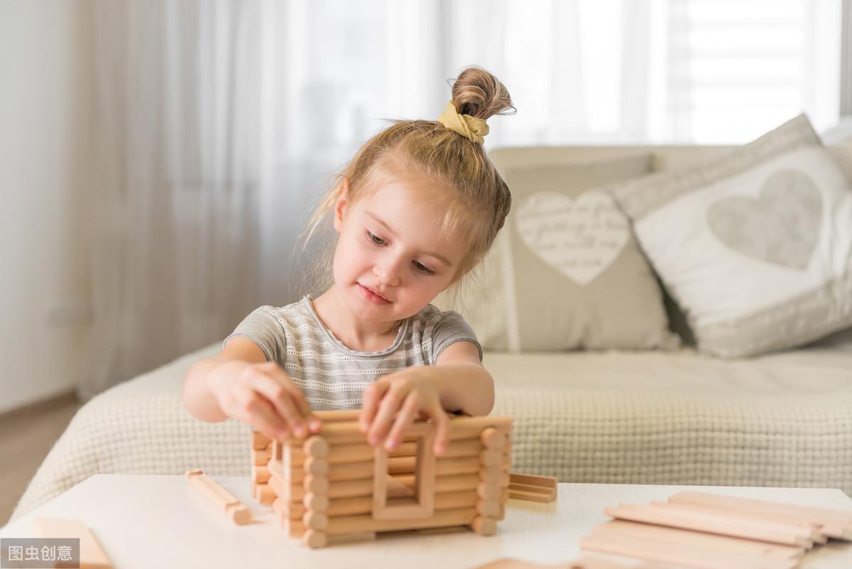 外教英语幼儿园_幼儿外教英语课怎么收费_幼儿英语外教一对一 两岁