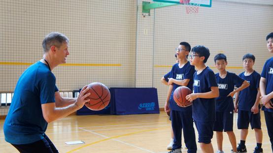 民办上海上外静安外国语小学_上海静安一对一外教哪里有_上海外国语静安中学