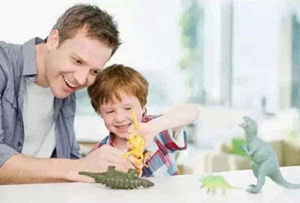 幼儿英语启蒙网络课程利弊分析_一对一外教网络课程对孩子英语启蒙的影响_外教一对一拼课
