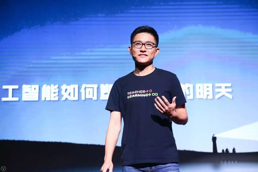 流利说一对一外教如何进行_ 王翌创业故事 _流利说AI英语学习 