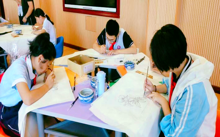 启外让世界与我们共同成长_启东外教一对一老师_启外成长教育