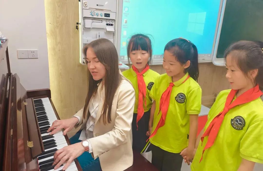 杭州外教一对一小学多少钱_杭州外籍小学_杭州钱外小学怎么样