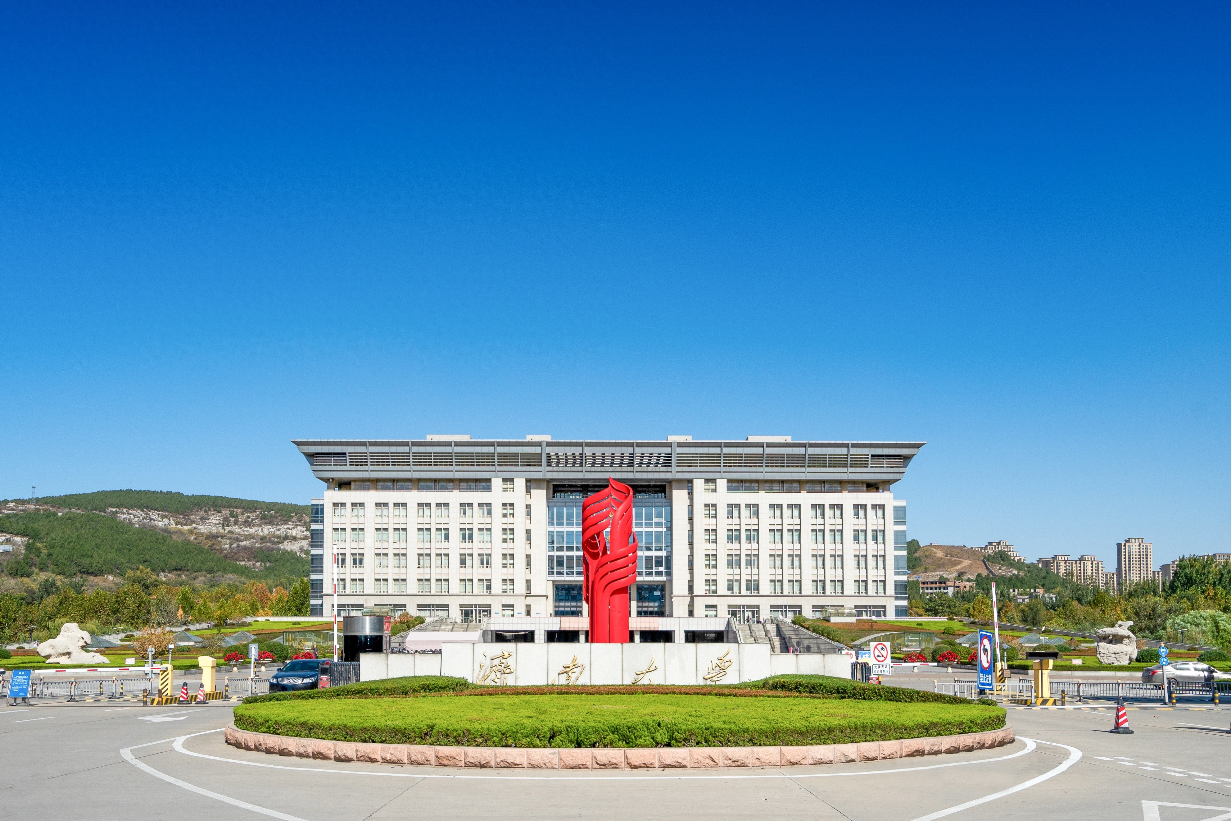 大学生外教收费_大学生外教一对一_大学的外教是正规的吗
