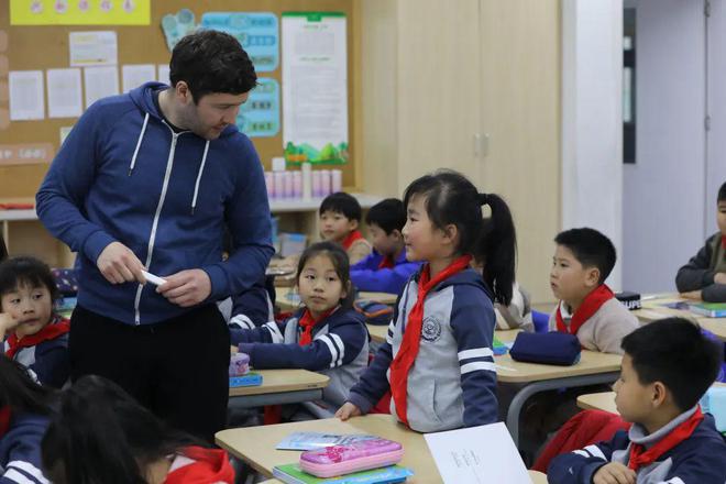 外教老师一对一怎么上课_外教上课有什么好处_上课外教老师怎么称呼
